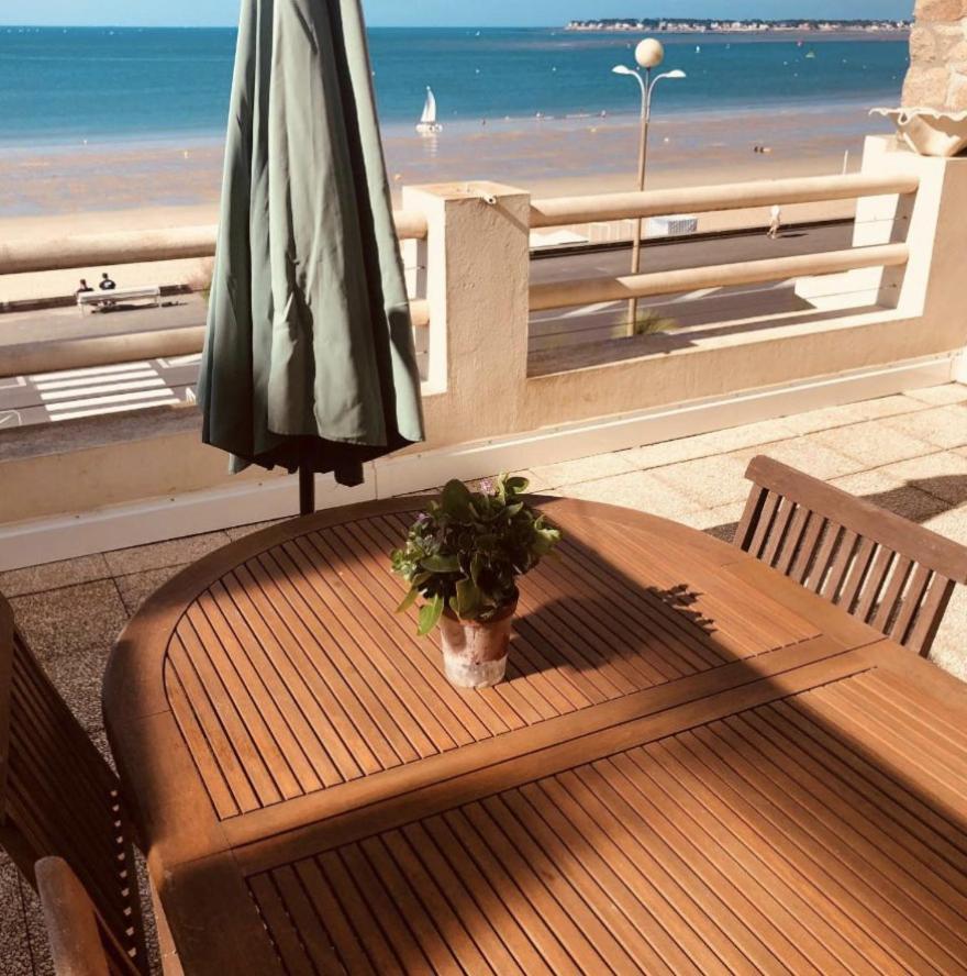 SEA FRONT Bel appartement dans maison face mer La Baule Extérieur photo